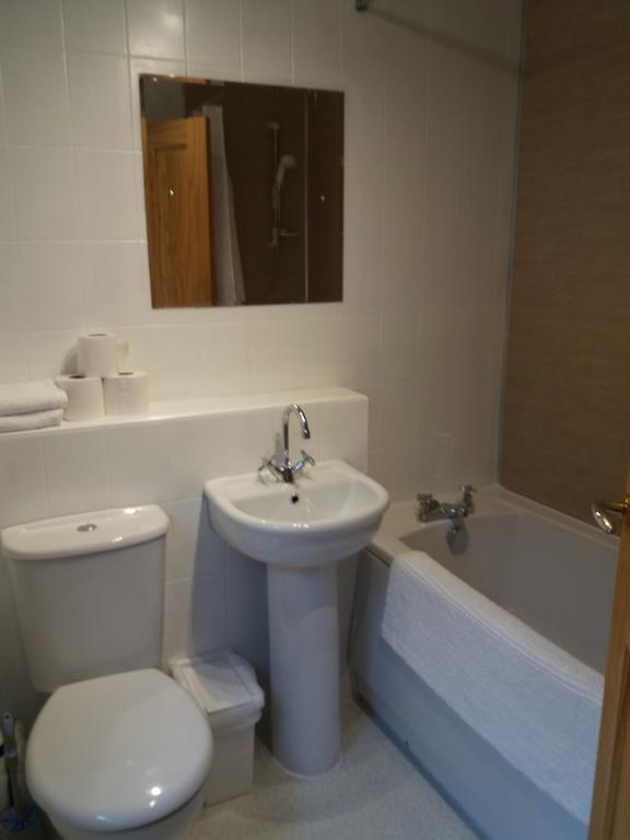 Vila House For Groups & Contractors Kilmarnock Exteriér fotografie